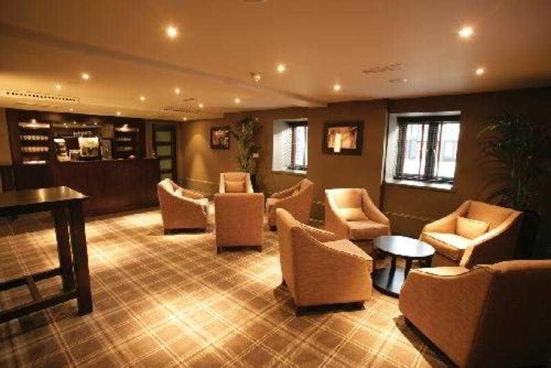 Village Hotel Solihull Bagian luar foto