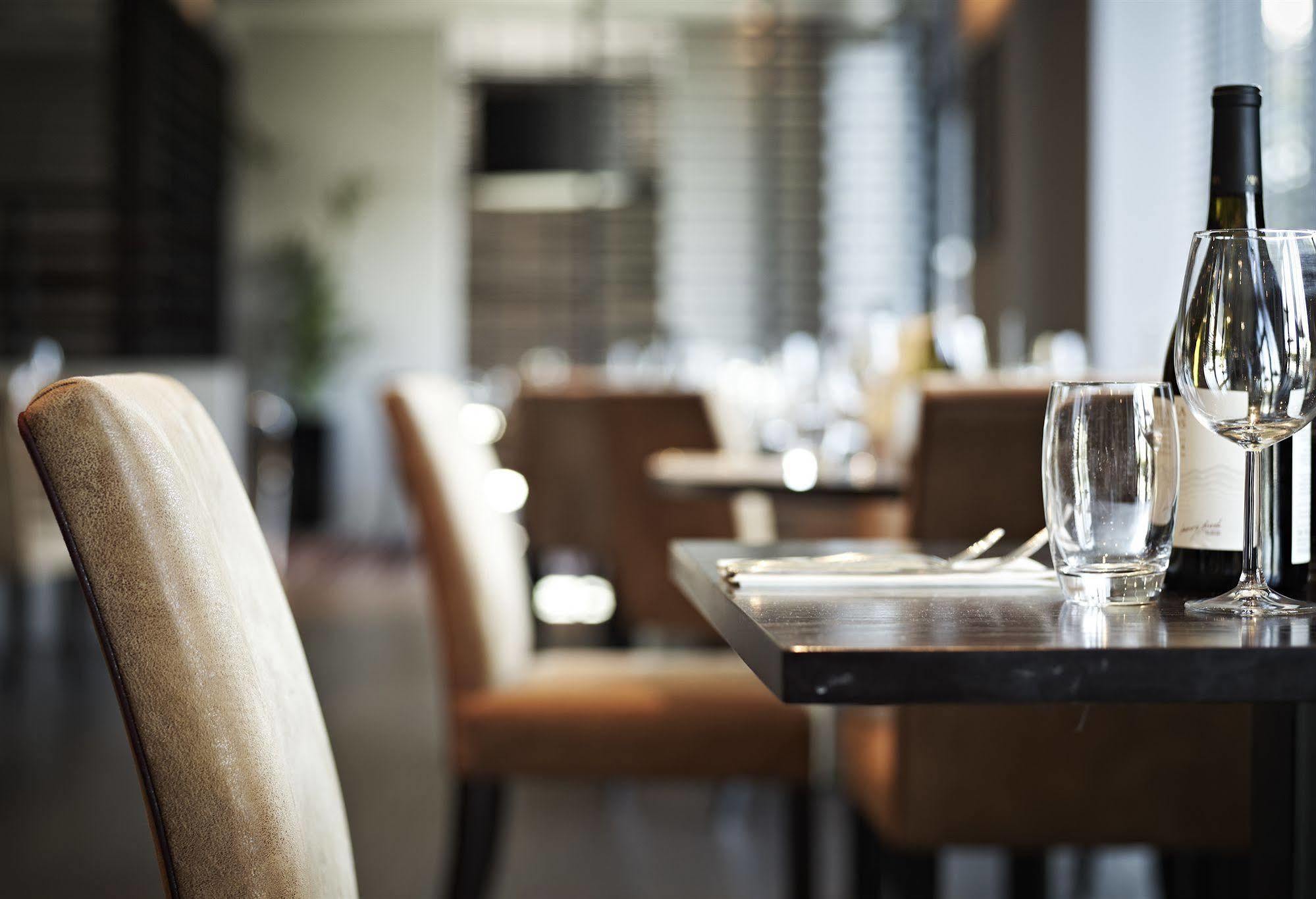 Village Hotel Solihull Bagian luar foto